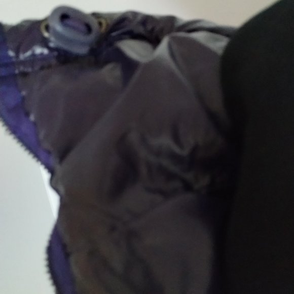 Calvin Klein Jeans Puffy Jacket - Picture 4 of 9